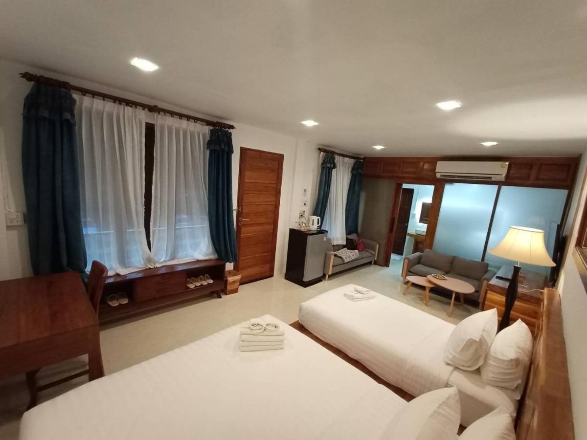 Anantaya Home Phrae Luaran gambar