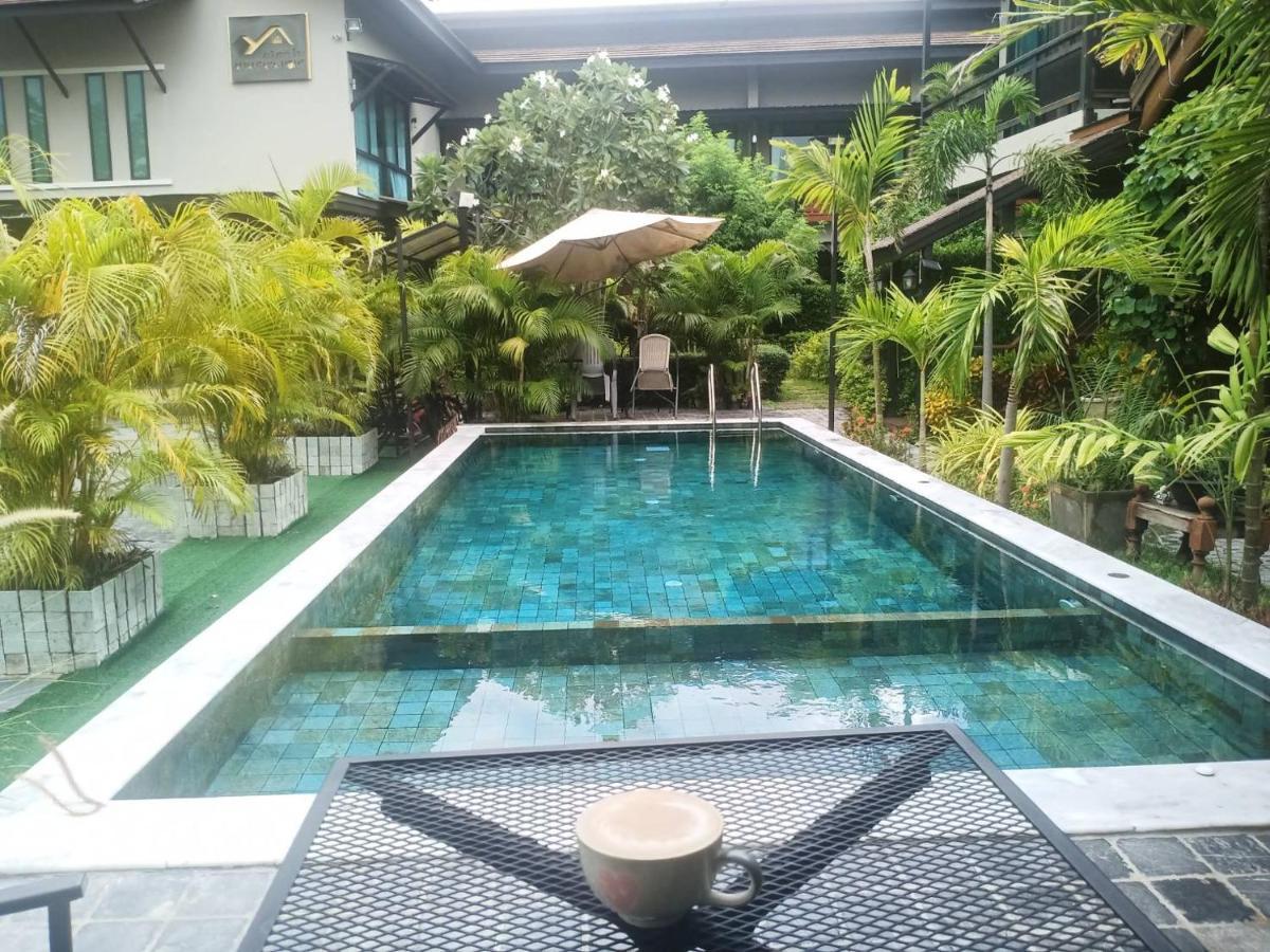 Anantaya Home Phrae Luaran gambar